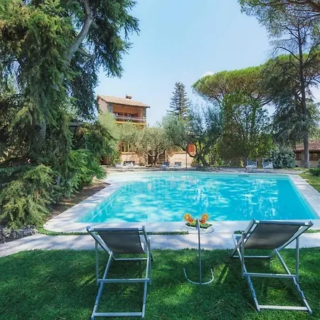 Villa Sylva 6&2, Emma *