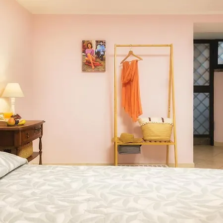 Villa Sylva 6&2, Emma